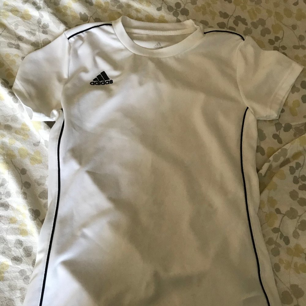 Adidas jersey NWOT